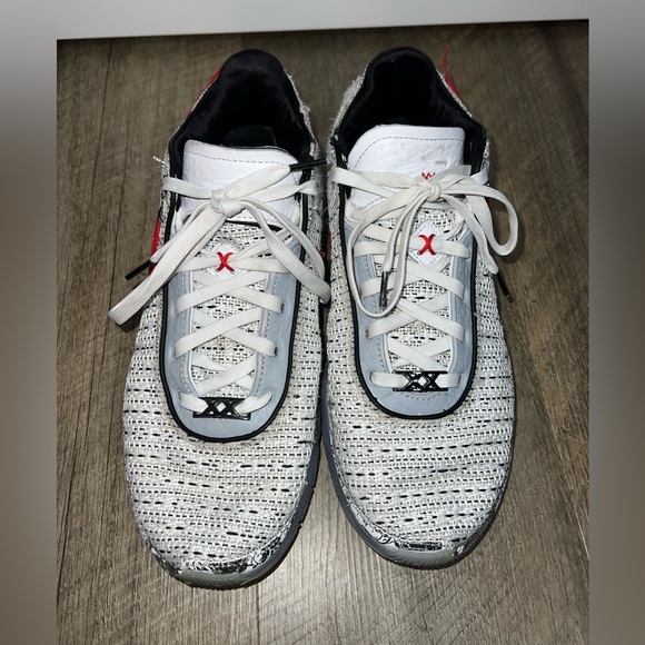 Lebron 20 “The Debut” Shoes - Picture 3 of 10